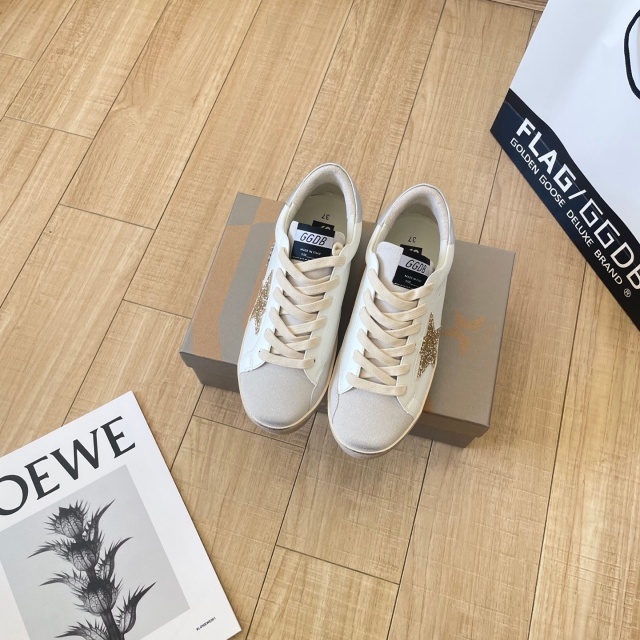 Fashion Couple Rhinestones Sneakers