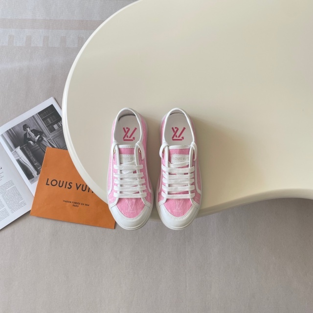 Fashion Design Women Lace-Up Sneakers