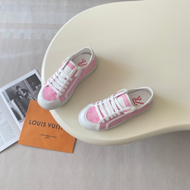 Fashion Design Women Lace-Up Sneakers