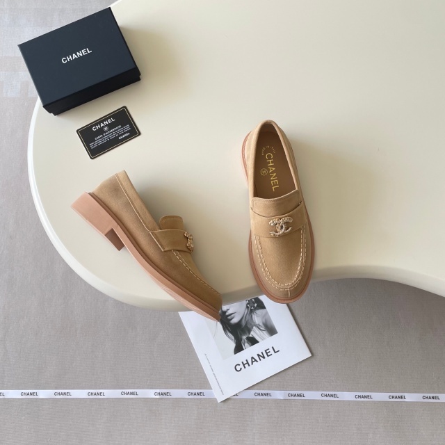 Fashion Logo Women Suede Flat Shoes