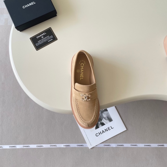 Fashion Logo Women Suede Flat Shoes