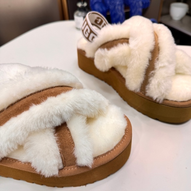 Luxury Style Winter Fashion Women Furry Slides