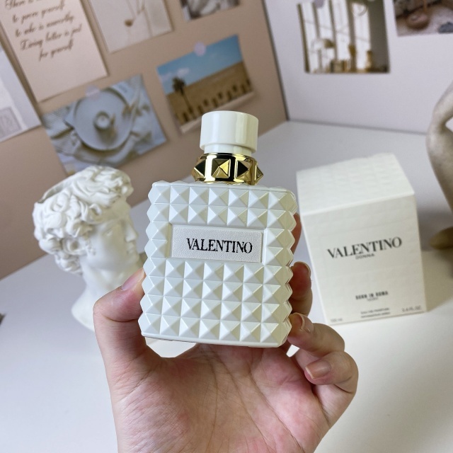 Born in Roma Luxury Women Perfume