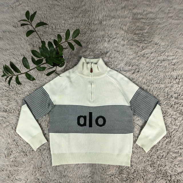 Knit Pullover Zipper Sweater Top