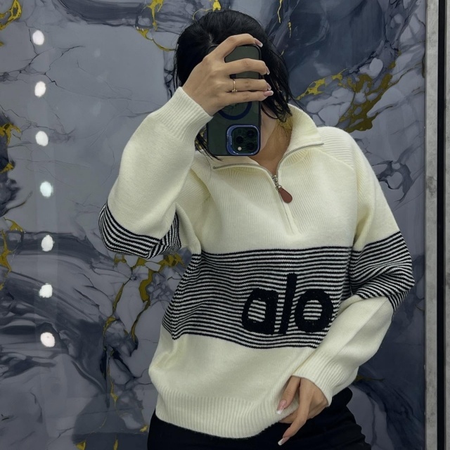 Knit Pullover Zipper Sweater Top