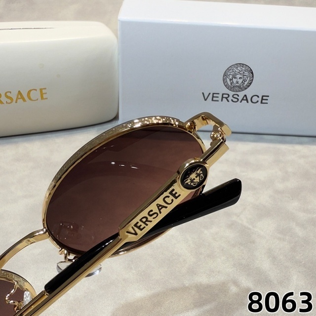 Metal Frame Oval Luxury Glasses