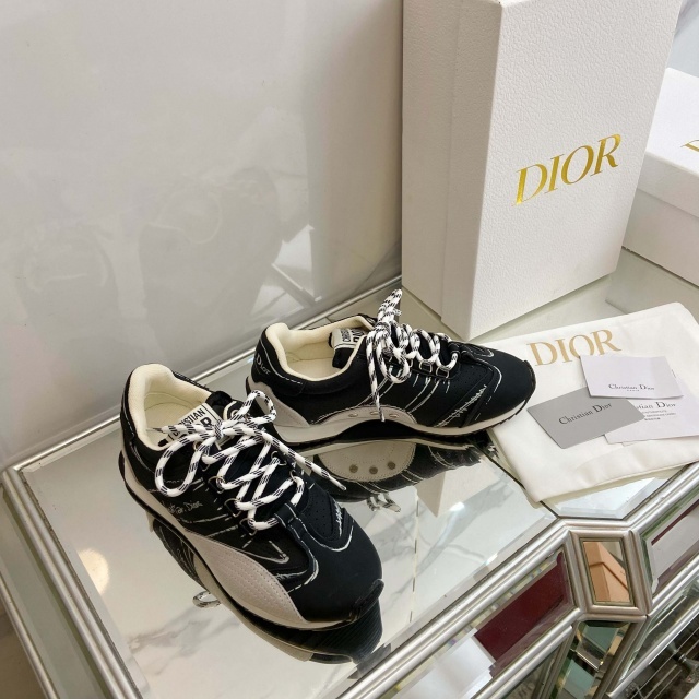 Fashion Lace-Up Women Luxury Sneakers