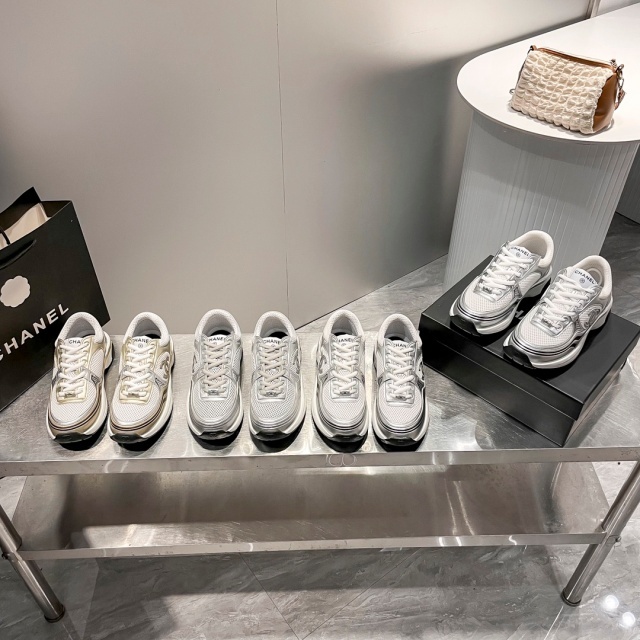 Luxury Fashion Breathable Women Sneakers