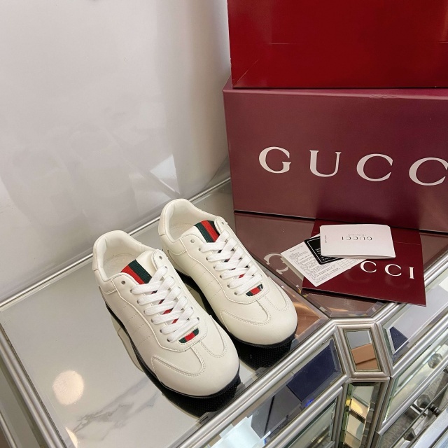 Re-Motion Style Fashion Couple Striped Sneakers