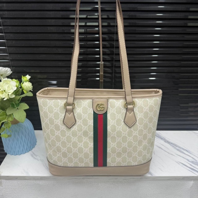 Metal Logo Fashion Women Shoulder Bags