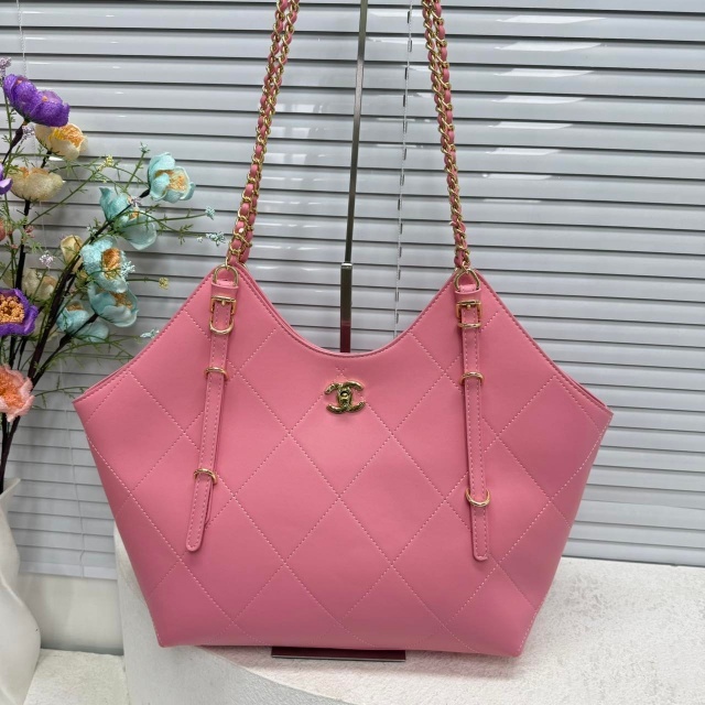 Metal Logo Leather Chained Shoulder Bags