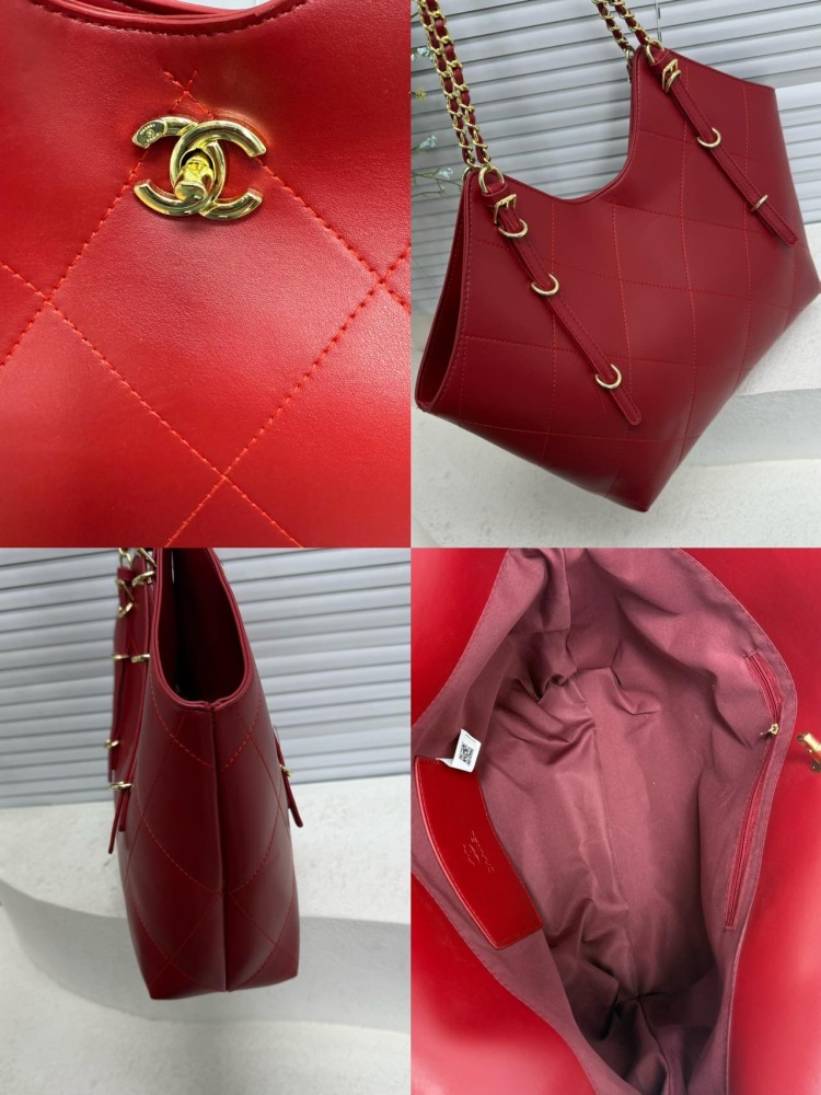 Metal Logo Leather Chained Shoulder Bags