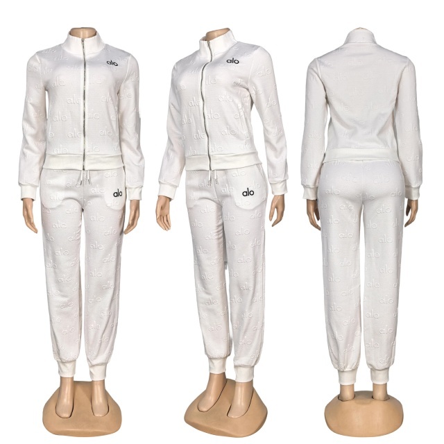 Fashion Embossing Women Zipper Tracksuit Set
