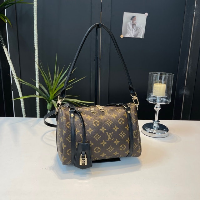 Fashion Leather Women Luxury Shoulder Bags