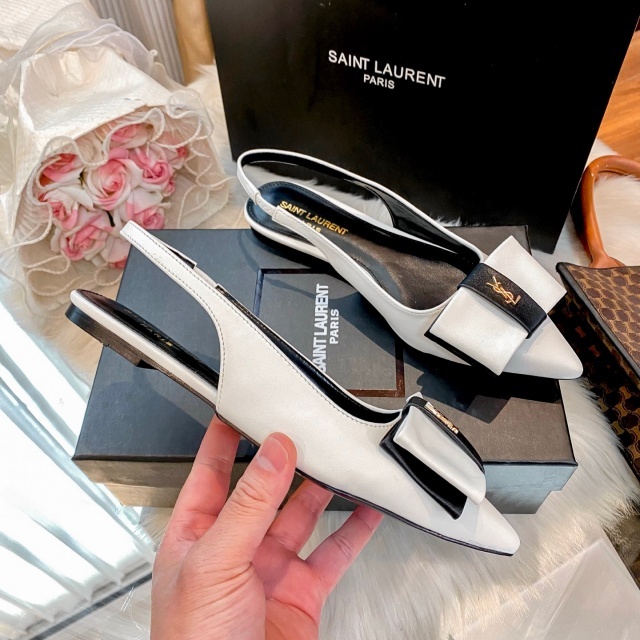 Metal Logo Leather Pointed Toe Flat Slides