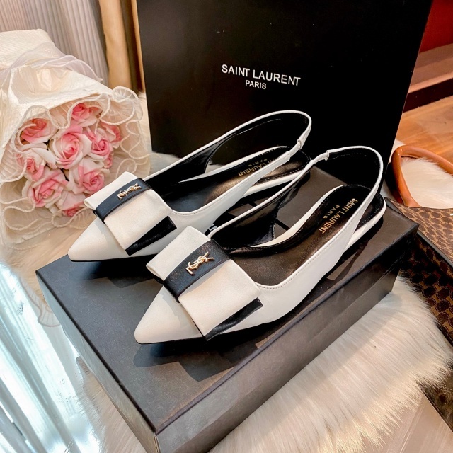 Metal Logo Leather Pointed Toe Flat Slides