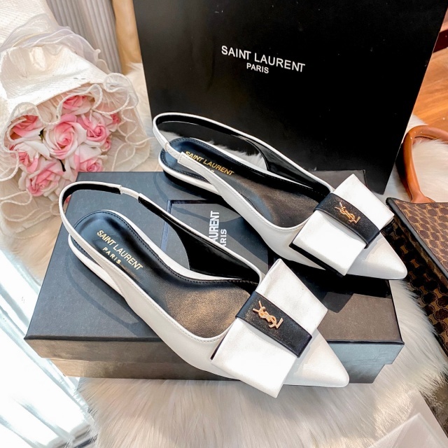 Metal Logo Leather Pointed Toe Flat Slides