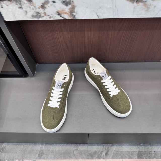 Women Luxury Fashion Lace-Up Sneakers