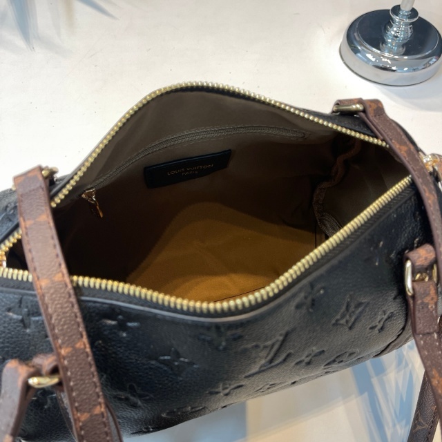 Fashion Leather Embossing Crossbody Handbags