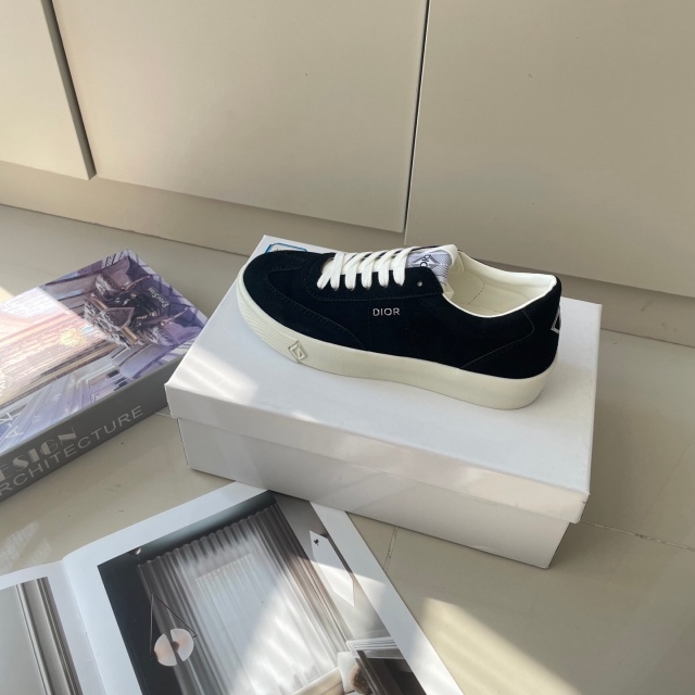 Luxury Fashion Big Size Lace-Up Casual Sneakers