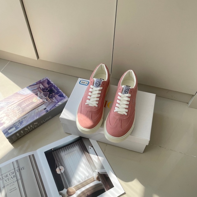 Luxury Fashion Big Size Lace-Up Casual Sneakers