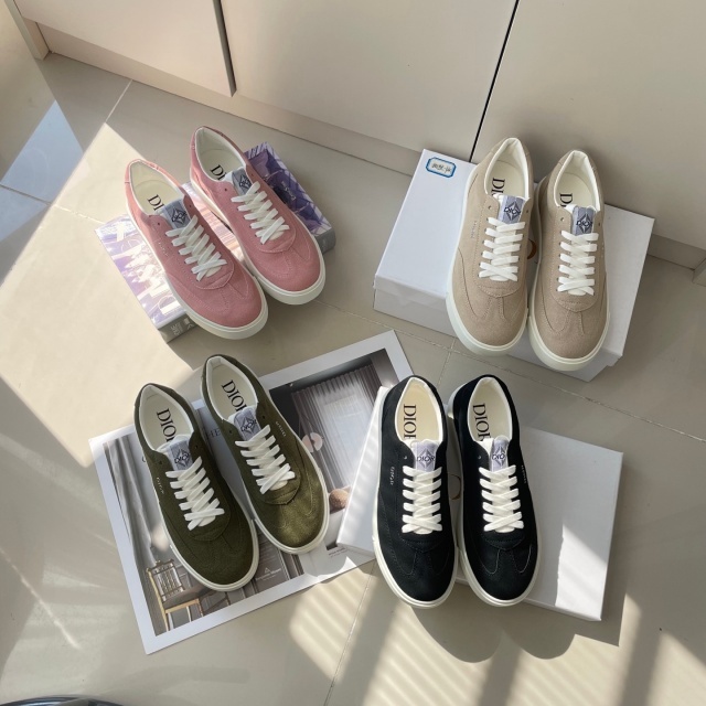 Luxury Fashion Big Size Lace-Up Casual Sneakers