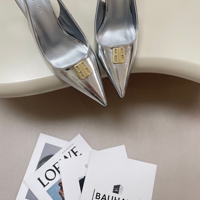 Metal Logo Pointed Toe Fashion High Heels