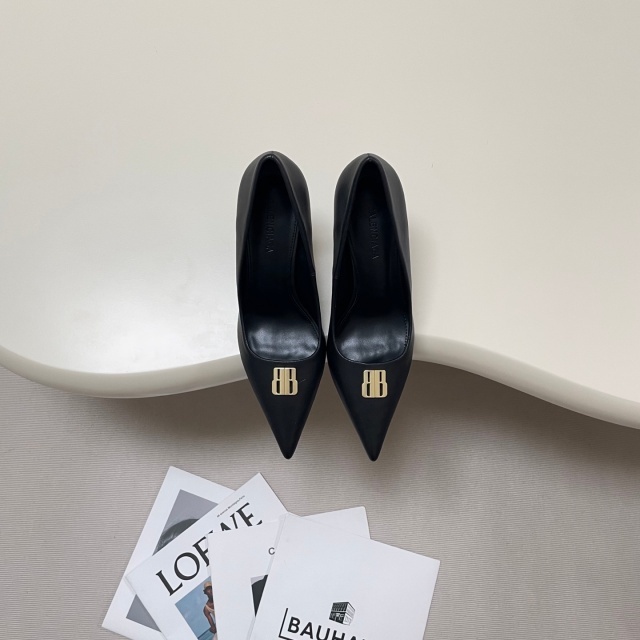 Metal Logo Pointed Toe Fashion High Heels
