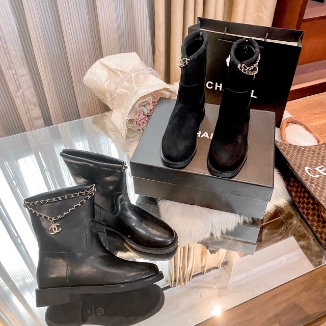 Luxury Fashion Chained Women Short Boots