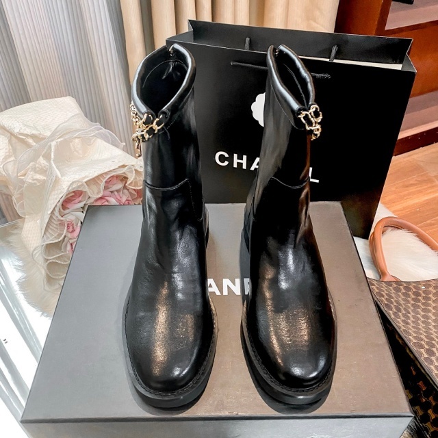 Luxury Fashion Chained Women Short Boots