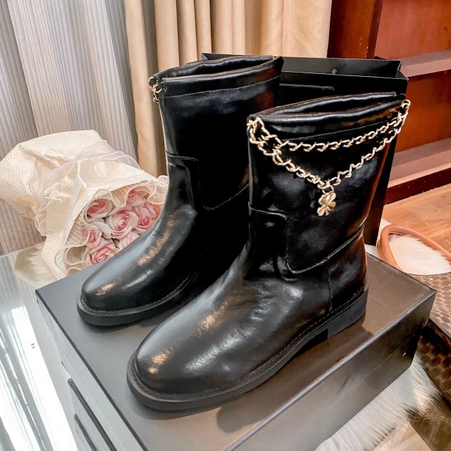 Luxury Fashion Chained Women Short Boots