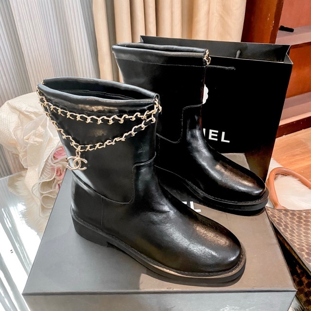 Luxury Fashion Chained Women Short Boots