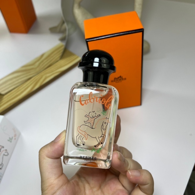 Luxury Fashion Women's Eau de Toilette