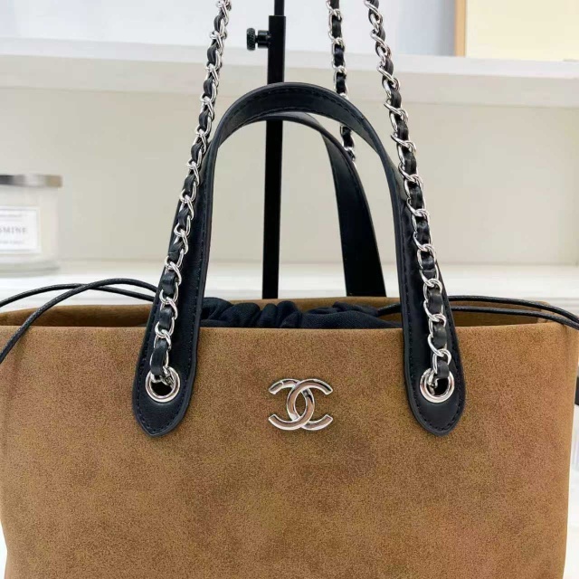 Metal Logo Women Fashion Shoulder Bags