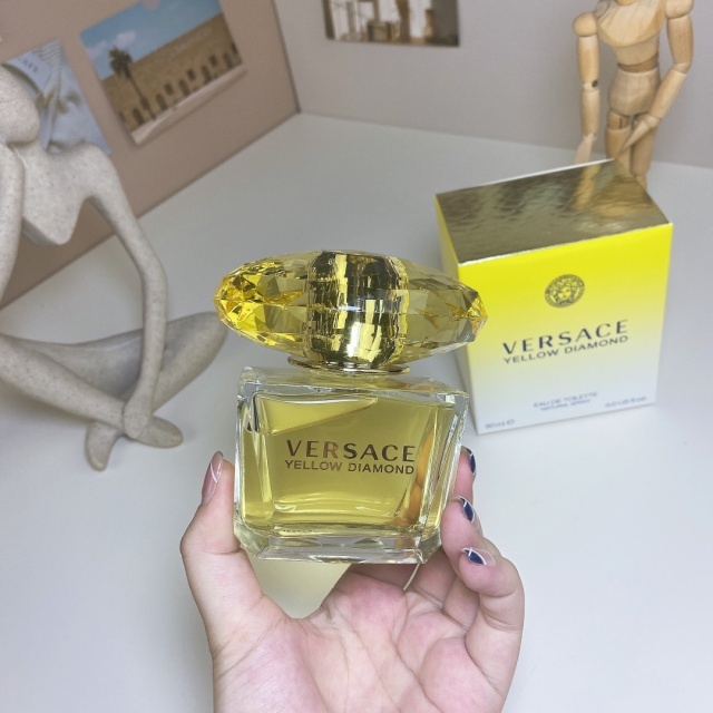 YELLOW DIAMOND Women Perfume