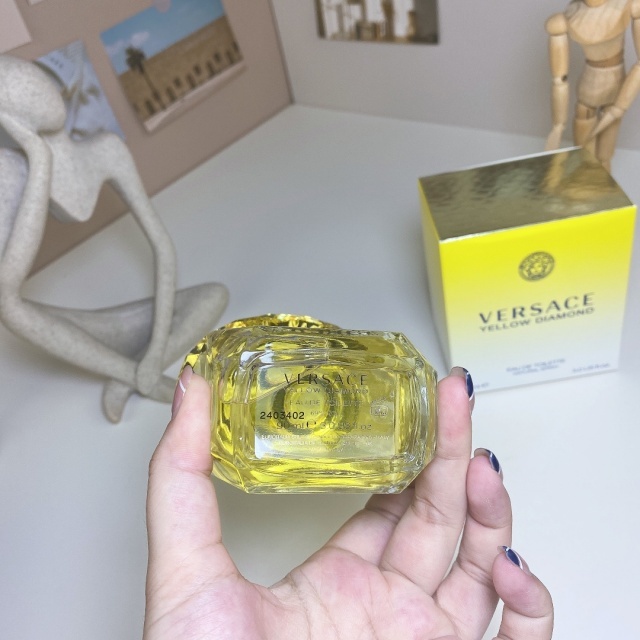 YELLOW DIAMOND Women Perfume