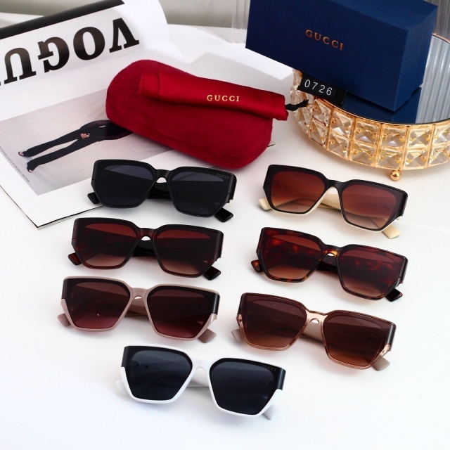 Luxury Fashion Logo Glasses