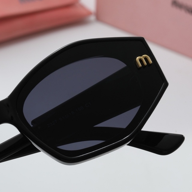 Chic Fashion Logo Cat Eye Sunglasses