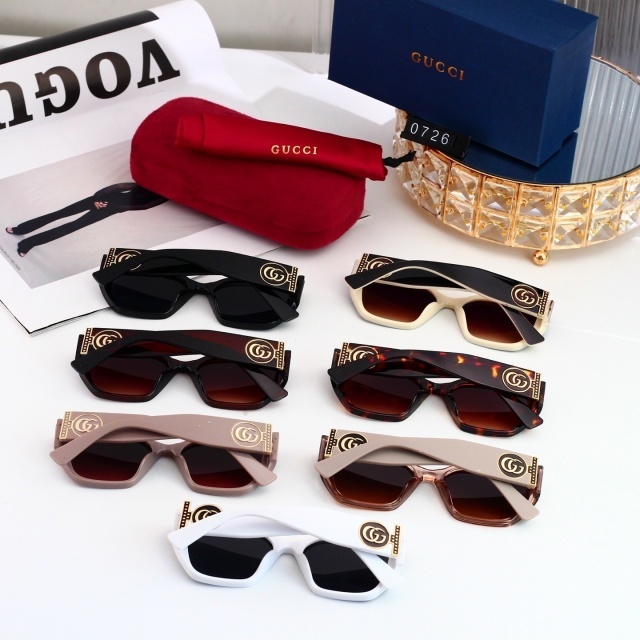 Luxury Fashion Logo Glasses