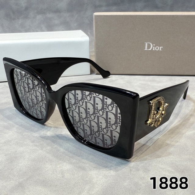 Large Frame Fashion Logo Women Sunglasses