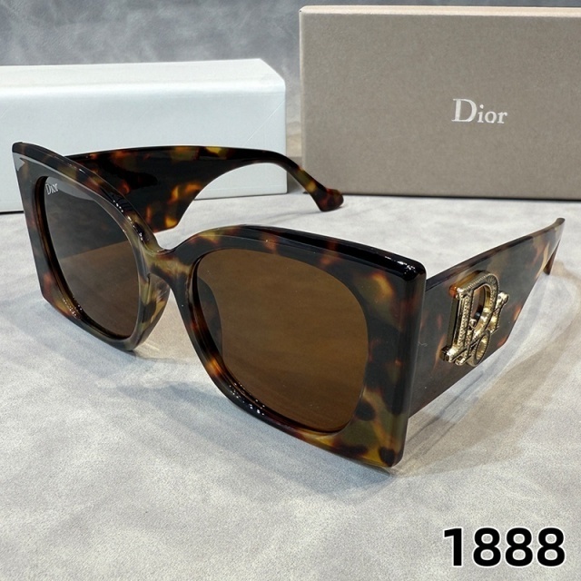 Large Frame Fashion Logo Women Sunglasses