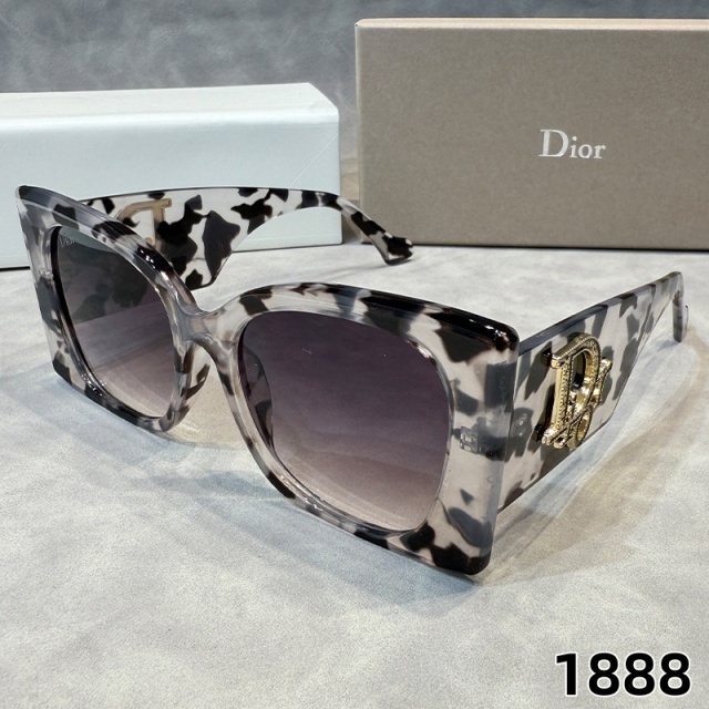 Large Frame Fashion Logo Women Sunglasses