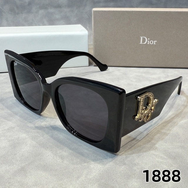 Large Frame Fashion Logo Women Sunglasses