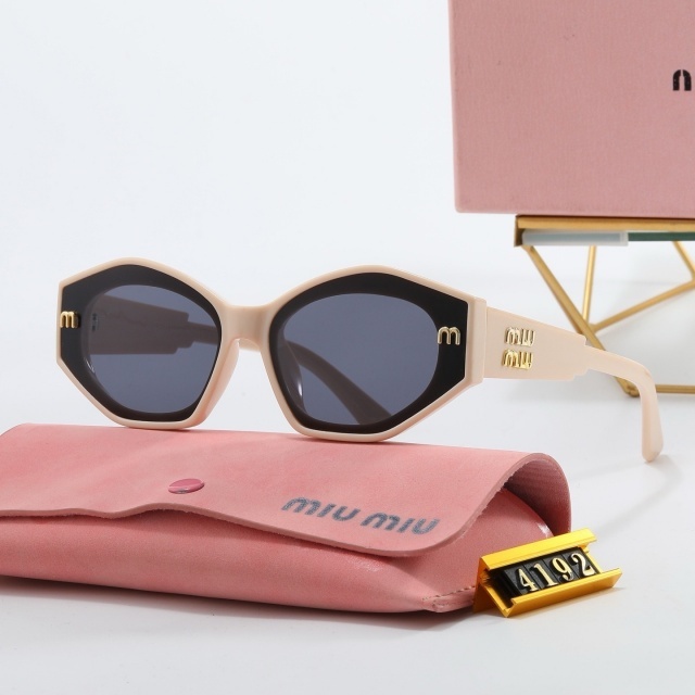Chic Fashion Logo Cat Eye Sunglasses