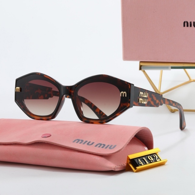Chic Fashion Logo Cat Eye Sunglasses