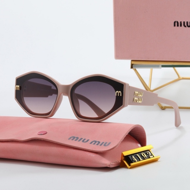 Chic Fashion Logo Cat Eye Sunglasses