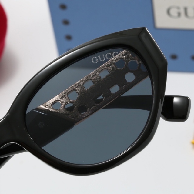 Cat Eye Frame Hollow Out Fashion Glasses