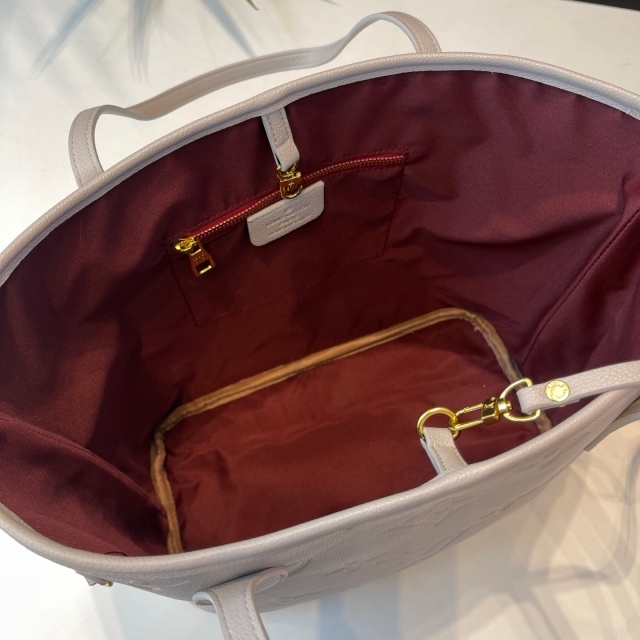 Fashion Embossing Leather Handbags