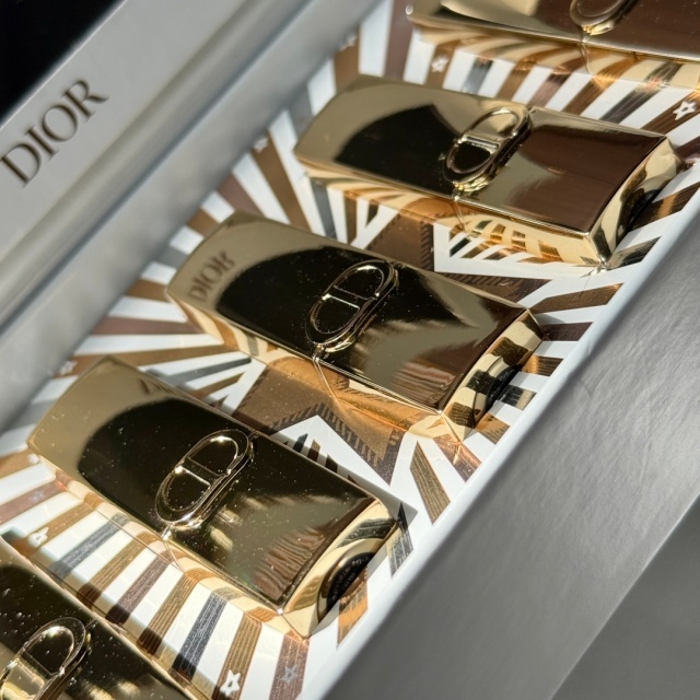 Luxury Women Gold Tube Lipstick Sample Set (5 pieces)