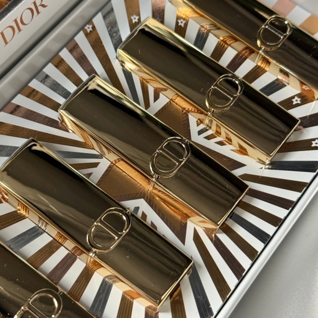 Luxury Women Gold Tube Lipstick Sample Set (5 pieces)